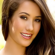 Eva Lovia